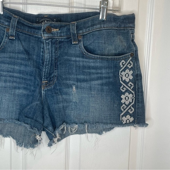 Lucky Brand Rosewood The Cutoff Frayed Embroidered Stretch Jean Shorts 12/31 - Picture 5 of 16